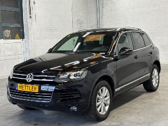 Vaurioauto  passenger cars Volkswagen Touareg 3.0 TDI 2013/1