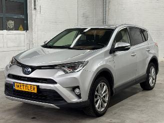 skadebil auto Toyota Rav-4 2.5 Hybrid 16V VVT-i 4x2 Jeep/SUV  Benzine 2.494cc 145kW (197pk) FWD 2016/8