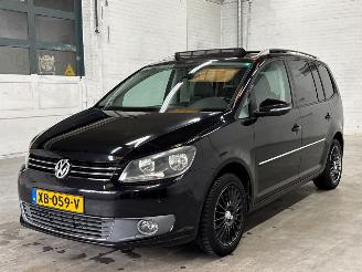 Vaurioauto  passenger cars Volkswagen Touran 1.4 16V TSI 140 MPV  Benzine 1.390cc 103kW (140pk) FWD 2011/8
