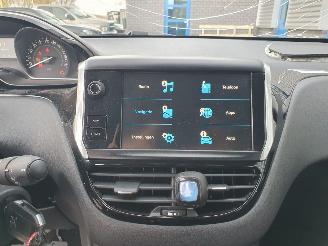 Peugeot 208 1.2 PureTech Blue Lion picture 25