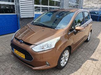krockskadad bil auto Ford B-Max 1.0 EcoBoost Titanium 2015/11