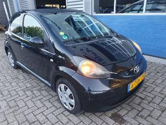 Toyota Aygo 1.0-12V picture 7
