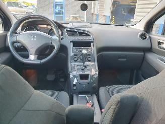 Peugeot 5008 1.6 THP Allure 7 persoons picture 16