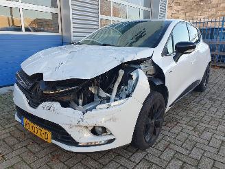 Voiture accidenté Renault Clio 0.9 TCe Limited 2018/3