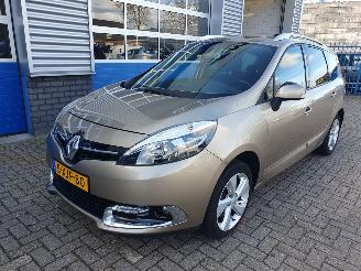 Schadeauto Renault Grand-scenic 1.2 TCe R-Cinéma 2014/8