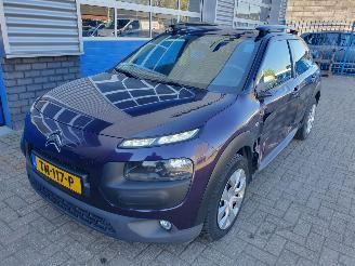damaged passenger cars Citroën C4 cactus 1.2 PureTech Business 2017/5