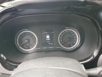 Hyundai I-10 1.0 Comfort picture 20