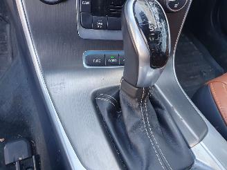 Volvo V-60 2.4 D6 AWD Plug-In Hybrid Summum picture 25