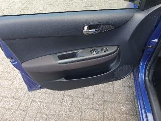 Hyundai I-20 1.2i i-Motion picture 10