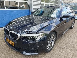 Unfallwagen BMW 5-serie 530i High Executive Edition Automaat 2019/3