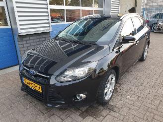 škoda osobní automobily Ford Focus 1.0 EcoBoost Trend schadevrij 2012/11