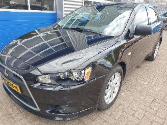 Voiture accidenté Mitsubishi Lancer Sportback 1.6 Edition Two 2012/11
