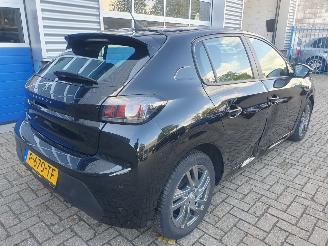Peugeot 208 1.2 PureTech Active Pack picture 5