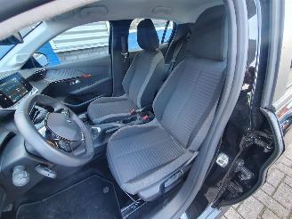Peugeot 208 1.2 PureTech Active Pack picture 17