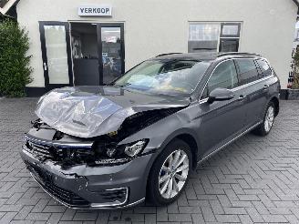 skadebil auto Volkswagen Passat Variant 1.4 TSI GTE N.A.P NL AUTO PRACHTIG!!! 2016/7