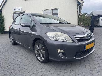 Vaurioauto  passenger cars Toyota Auris Toyota Auris 1.8 Full Hybrid Dynamic Business N.A.P NL AUTO DEALER ONDERHOUDEN AUTO 2012/9