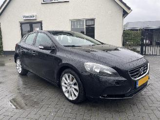 Schadeauto Volvo V-40 1.6 T3 Kinetic N.A.P NL AUTO PRACHTIG!!! 2012/11