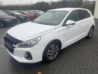 Hyundai I-30 1.0 T-GDI First Edition N.A.P NL AUTO PRACHTIG!!! picture 4