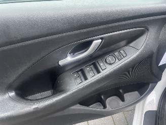 Hyundai I-30 1.0 T-GDI First Edition N.A.P NL AUTO PRACHTIG!!! picture 12