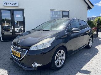Coche accidentado Peugeot 208 1.4 VTi Allure N.A.P NL AUTO 2012/7