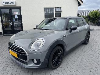 damaged passenger cars Mini Clubman 1.5 Cooper Chili N.A.P NL AUTO PRACHTIG!!! 2017/3