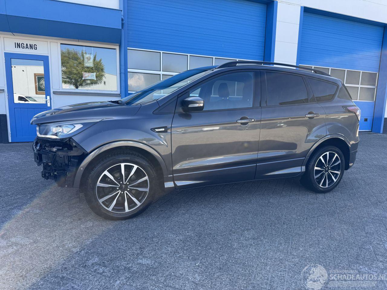 Ford Kuga 1.5 AUTOMAAT  AWD  ST-LINE