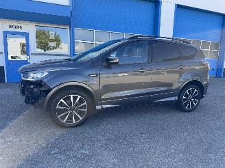 Damaged car Ford Kuga 1.5 AUTOMAAT  AWD  ST-LINE 2017/10