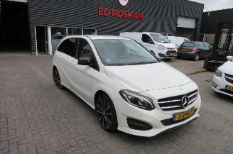 Avarii autoturisme Mercedes B-klasse 180 AMBITION 2015/2