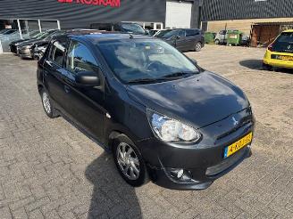 skadebil auto Mitsubishi Space-star 1.0 5-drs airco Inform 2013/3
