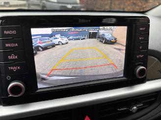 Kia Picanto 1.0 Comfort Plus Line Navigator picture 19