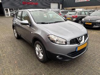 Schadeauto Nissan Qashqai 1.6 Acenta 2011/8