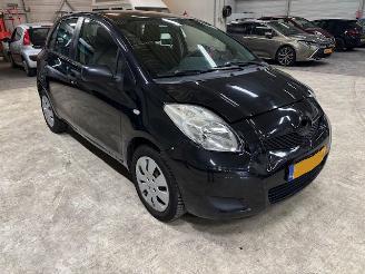 krockskadad bil auto Toyota Yaris 1.3 Comfort 5-drs Airco 2009/10