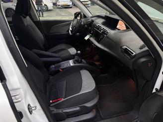 Citroën C4-picasso 1.6 Vti Intensive pano picture 12