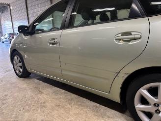 Toyota Prius 1.5 VVT-I Tech Edition picture 6