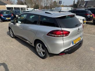 Unfallwagen Renault Clio 0.9 TCE Dynamique 2014/2