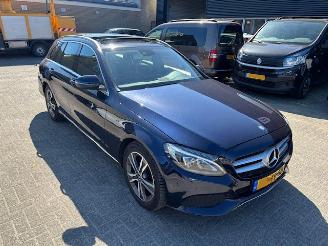 skadebil auto Mercedes C-klasse 220 CDI Prestige Pano Automaat 170pk 2017/3