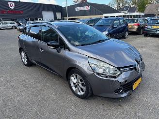  Renault Clio 1.5 DCI Limited airco navi 2016/11