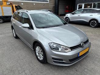 Damaged car Volkswagen Golf 1.2 TSI Comfort Airco 2014/11