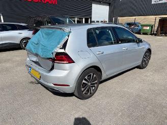 Volkswagen Golf 1.0 TSI Connect Clima picture 2