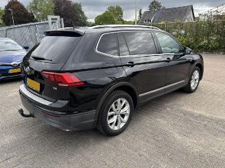 Volkswagen Tiguan 1.5 TSI Allspace Pano Nap picture 3