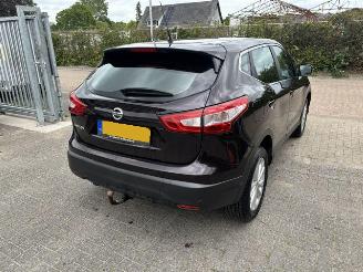 Nissan Qashqai 1.2 Connect Edition picture 4