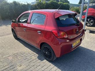krockskadad bil auto Mitsubishi Space-star 1.0  5-drs airco NAP 2014/7
