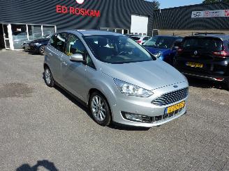 Damaged car Ford C-Max 1.0 TITANIUM 2016/6