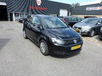 damaged passenger cars Volkswagen Golf plus 1.4 TSI CLIMAT 2010/3