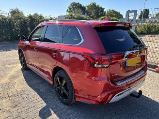 Avarii autoturisme Mitsubishi Outlander 2.4 PHEV Intense S 2019/12