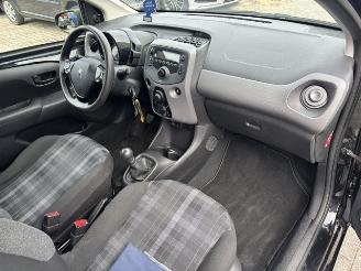 Peugeot 108 1.0 e-VTI Top airco NAP picture 10