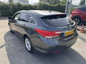 krockskadad bil auto Hyundai I-40 1.6 GDI Business Edition NAP 2013/9