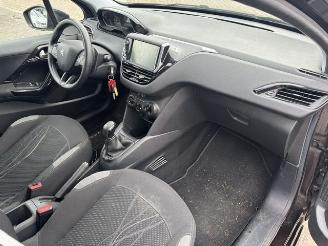 Peugeot 208 1.2 Vti 5-drs airco picture 10