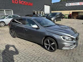 Volvo V-60 2.0 T4 R-Design automaat NAP picture 2