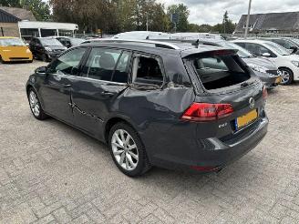 Volkswagen Golf 1.2 TSI Highline NAP picture 4